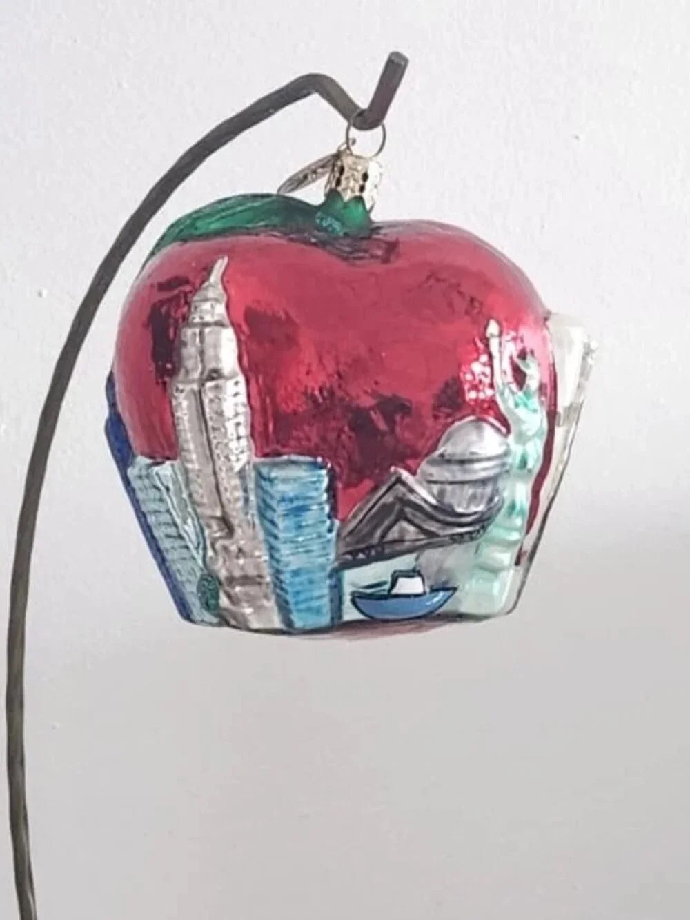✨NEW Very Rare Authentic Christopher Radko New York Big Apple Tour Glass Orament